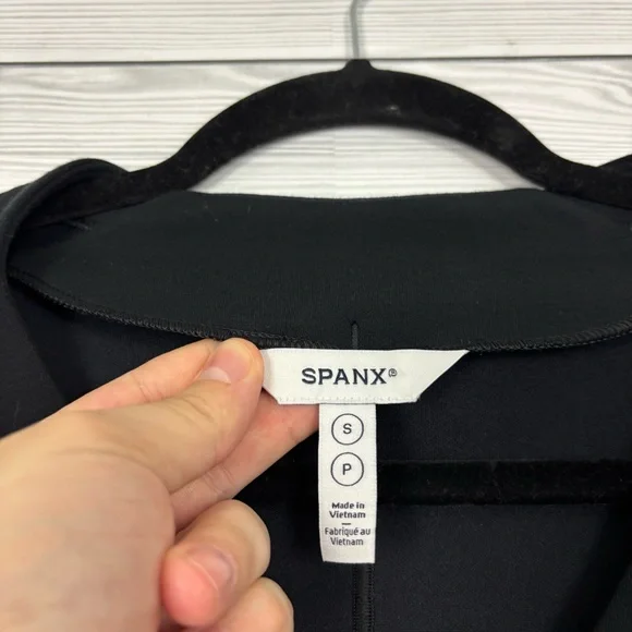 SPANX Black V-Neck Sleeveless Mini Dress Size Small - Picture 5 of 8